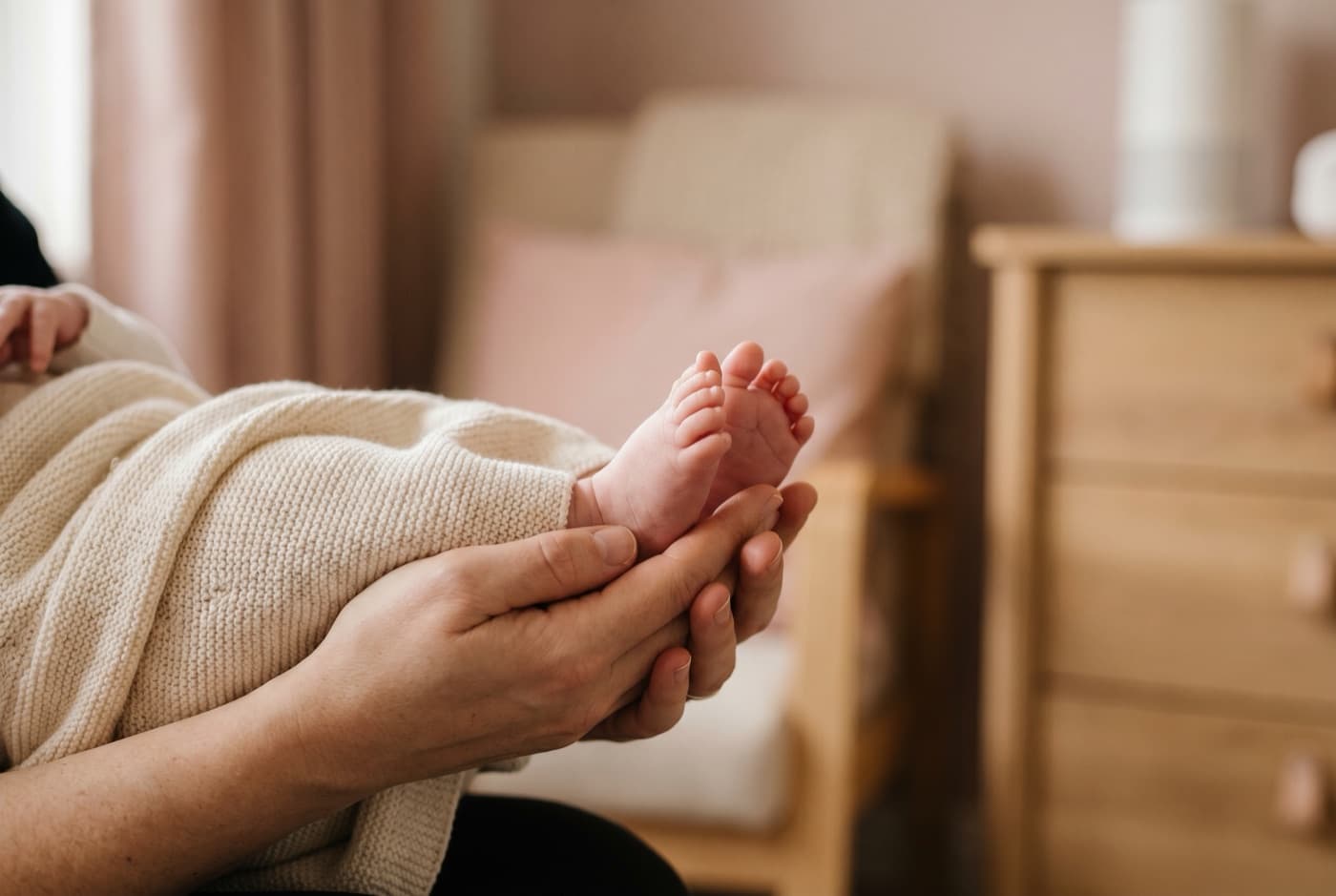 Is My Baby Gaining Enough Weight? Slow Weight Gain and Feeding